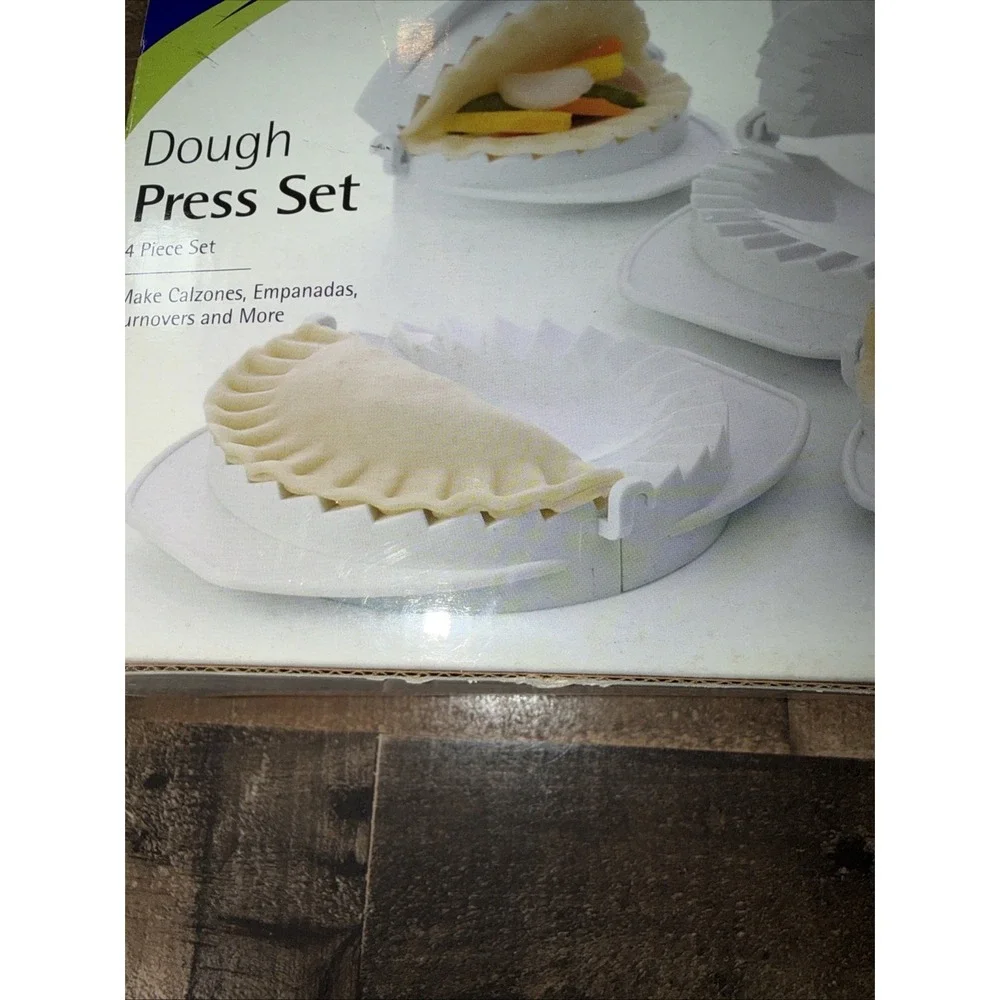 Progressive Dough Press 4 Piece Set Beveled Edge For Calzones Empanadas Dumpling